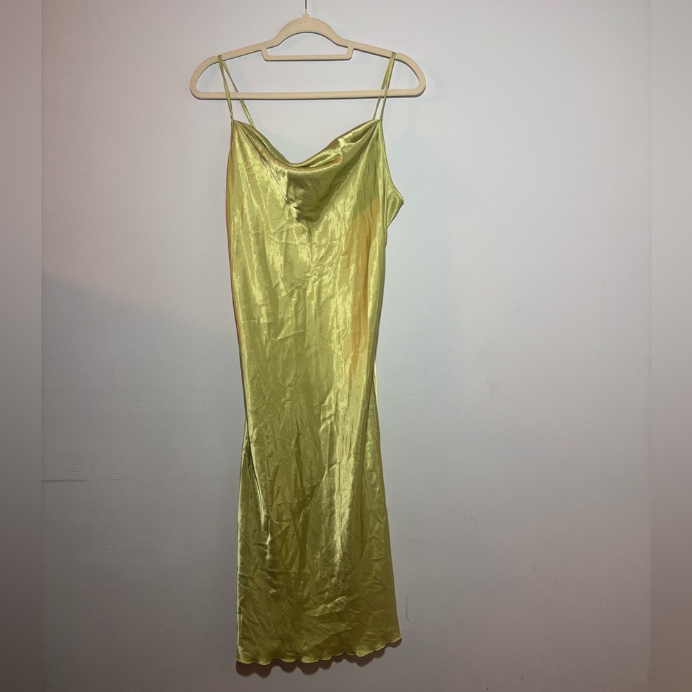 Bebé Women Size Medium Satin cowl neck Slip Midi Dress